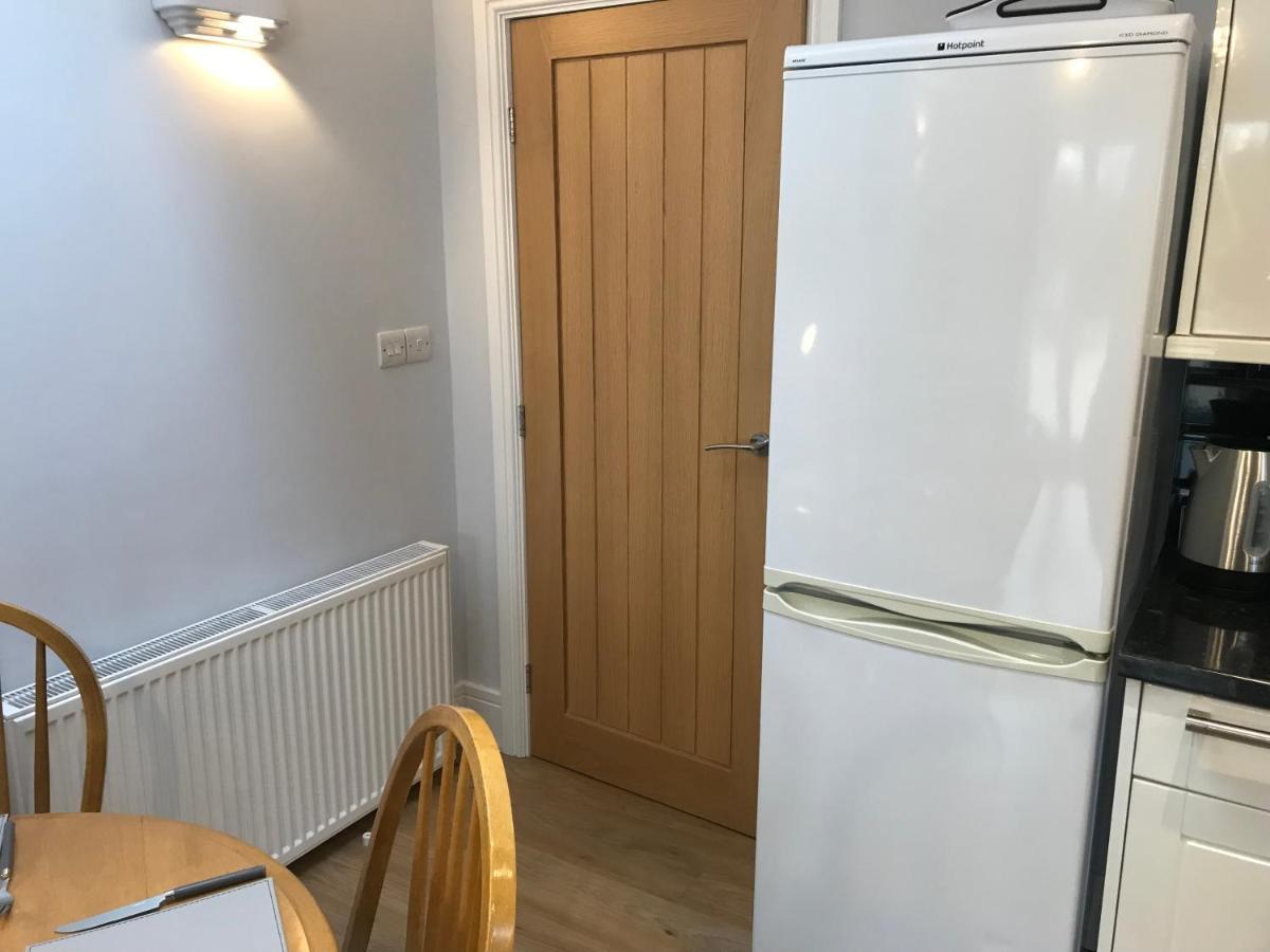 Cozy Lodge With Private Garden And Bbq Barton-upon-Humber Esterno foto